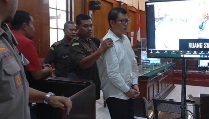 Hakim Vonis Bebas Ronald Tannur Anggota Komisi DPR